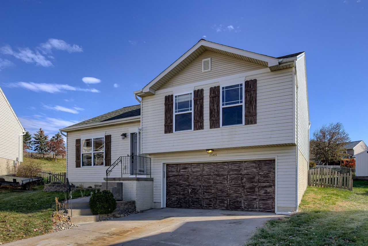 15405 Fillmore Cir - Photo 2 of 25