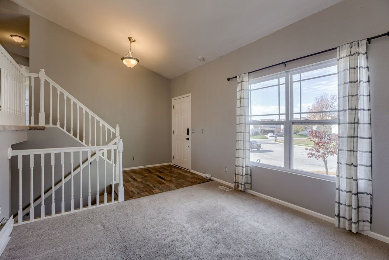 15405 Fillmore Cir - Photo 3 of 25