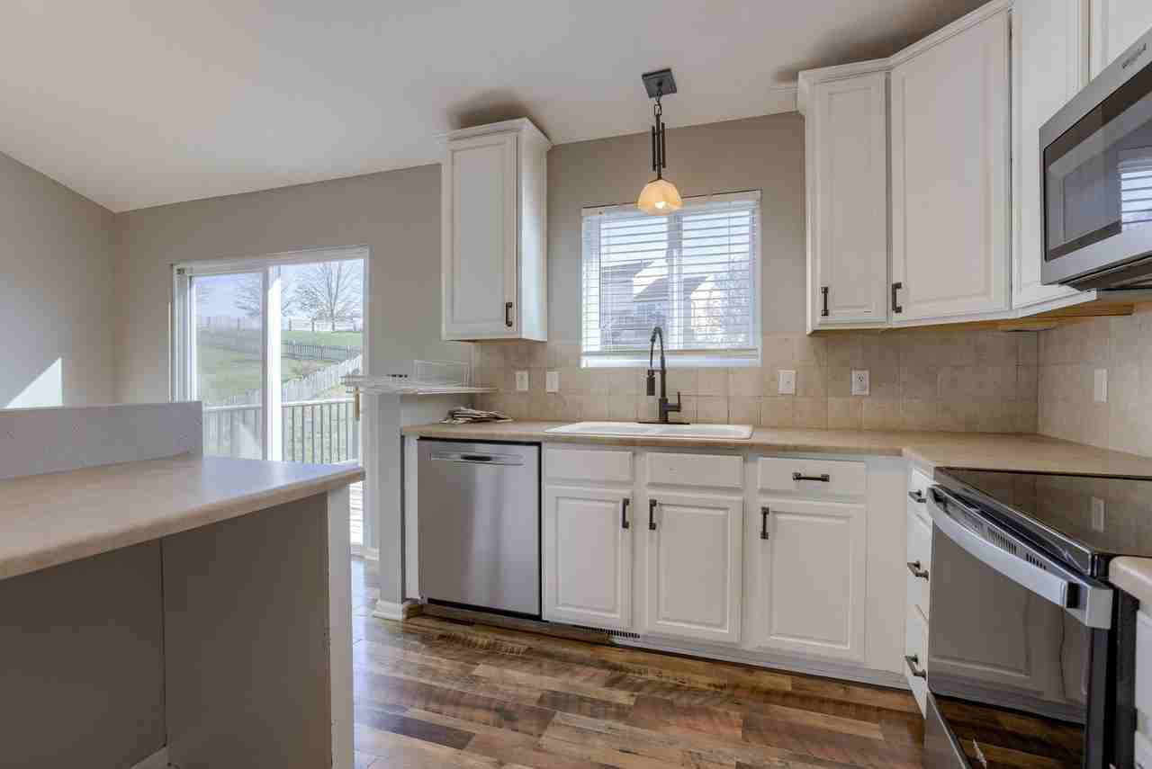 15405 Fillmore Cir - Photo 7 of 25