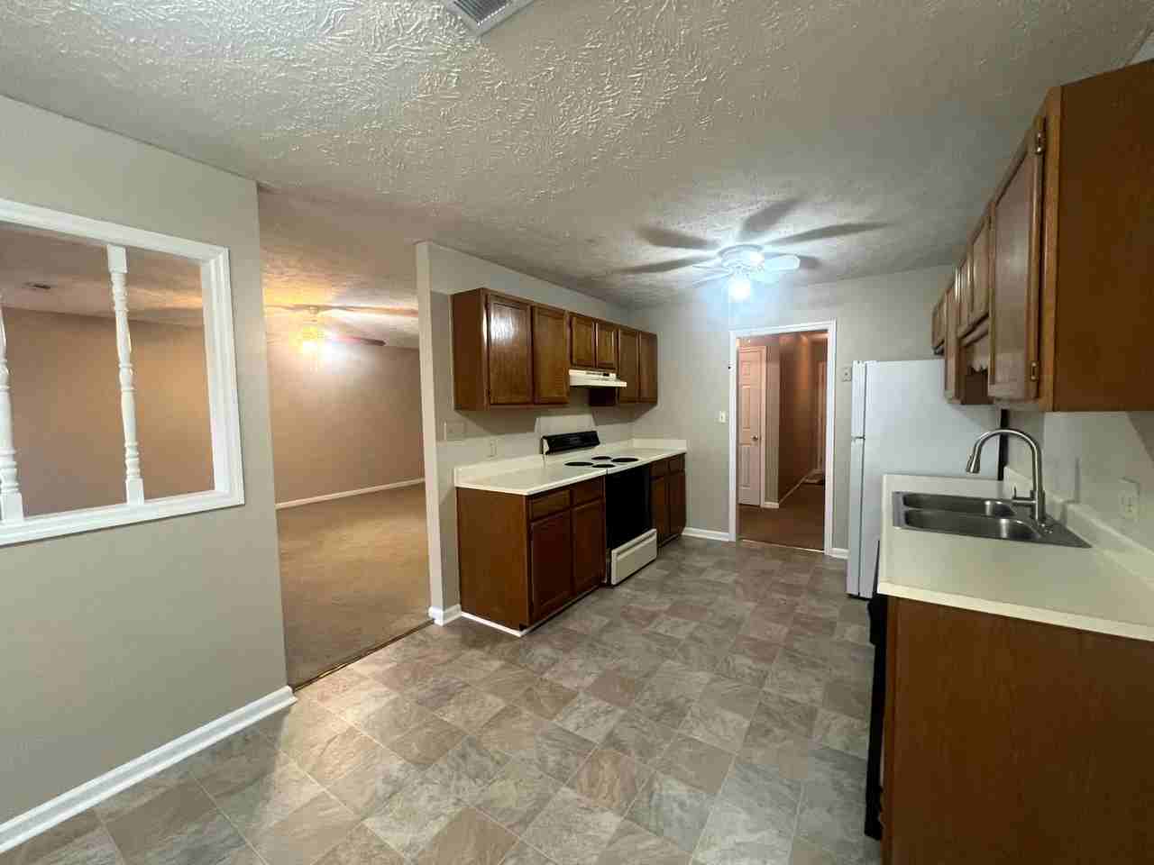 2857 Chillingworth Dr - Photo 3 of 15