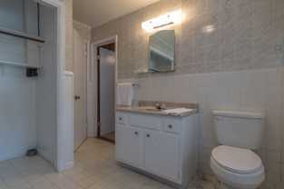 944 W Linwood St - Photo 1 of 1