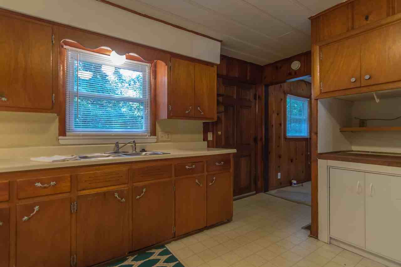 944 W Linwood St - Photo 4 of 13