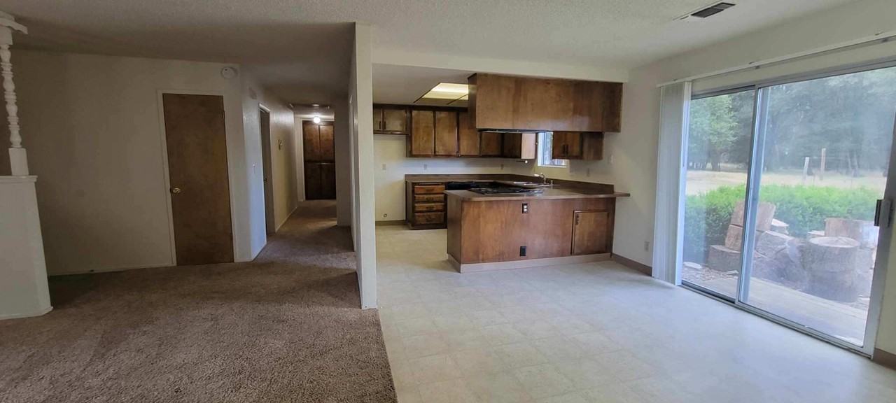 19572 Dovie Ln - Photo 6 of 15