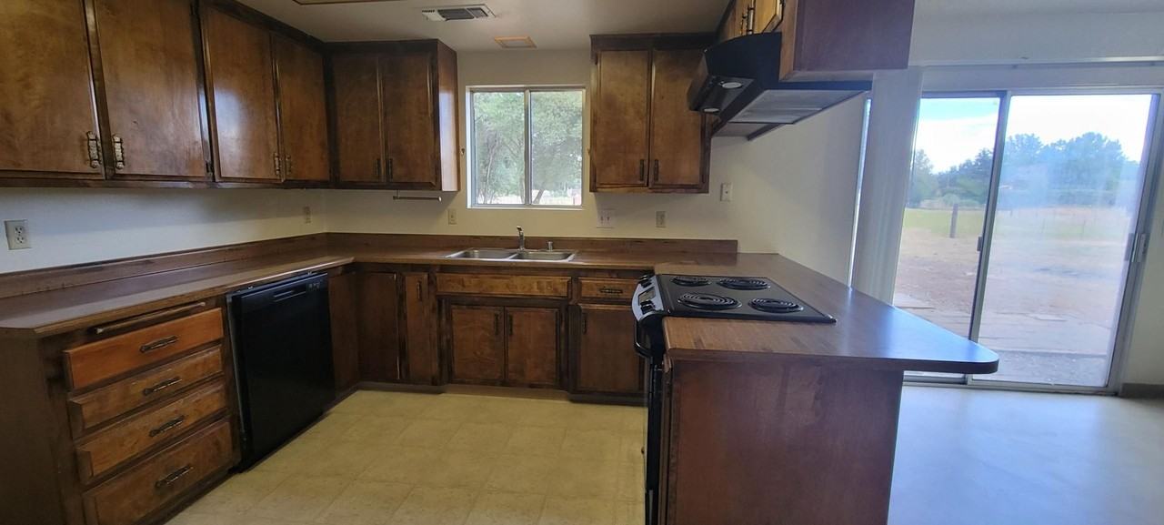 19572 Dovie Ln - Photo 7 of 15