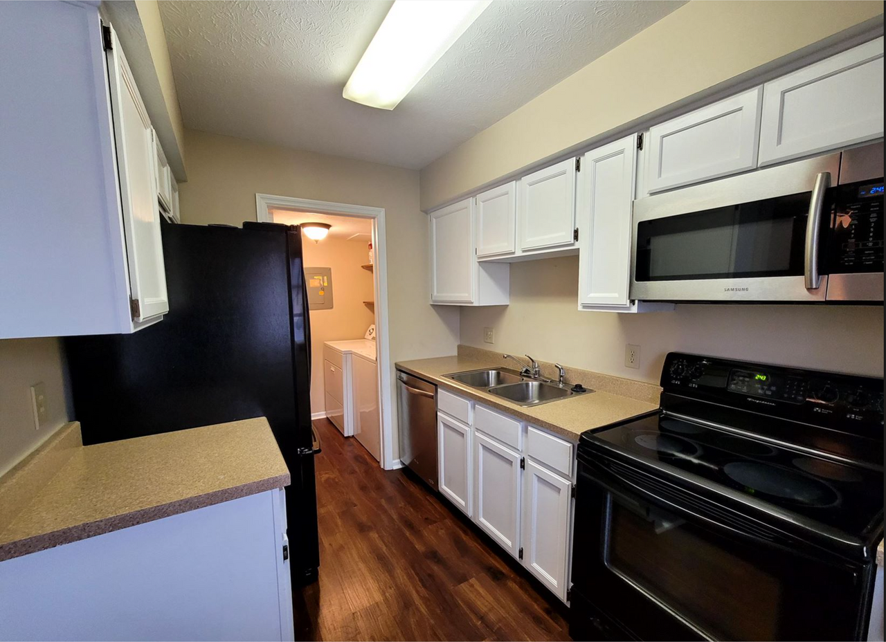 3407 Spanish Villa Dr #1 - Photo 7 of 39