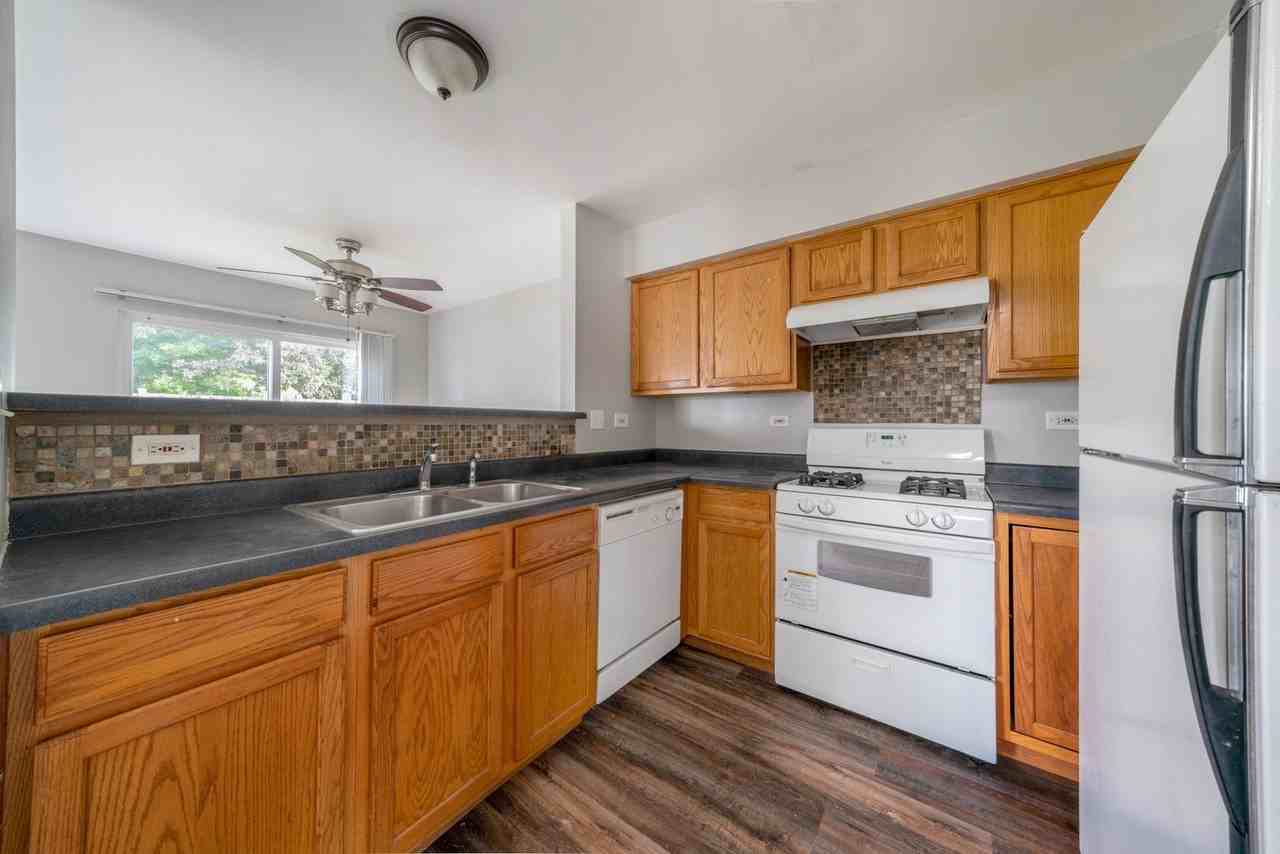 3173 Impressions Dr - Photo 3 of 16