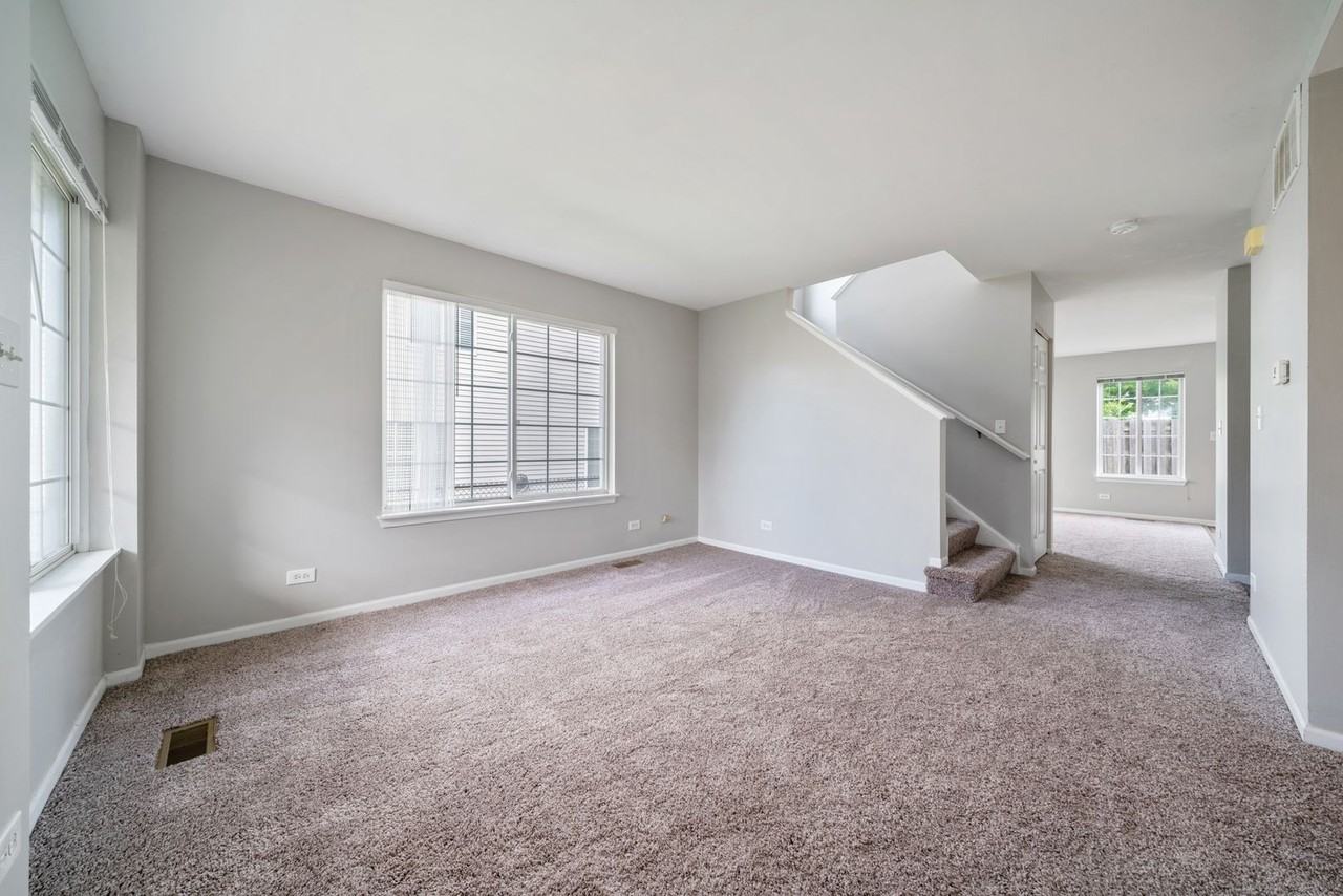 3173 Impressions Dr - Photo 4 of 16