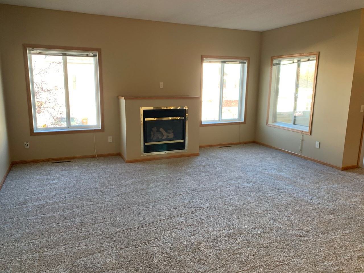 6824 Meadow Grass Ln S - Photo 6 of 16