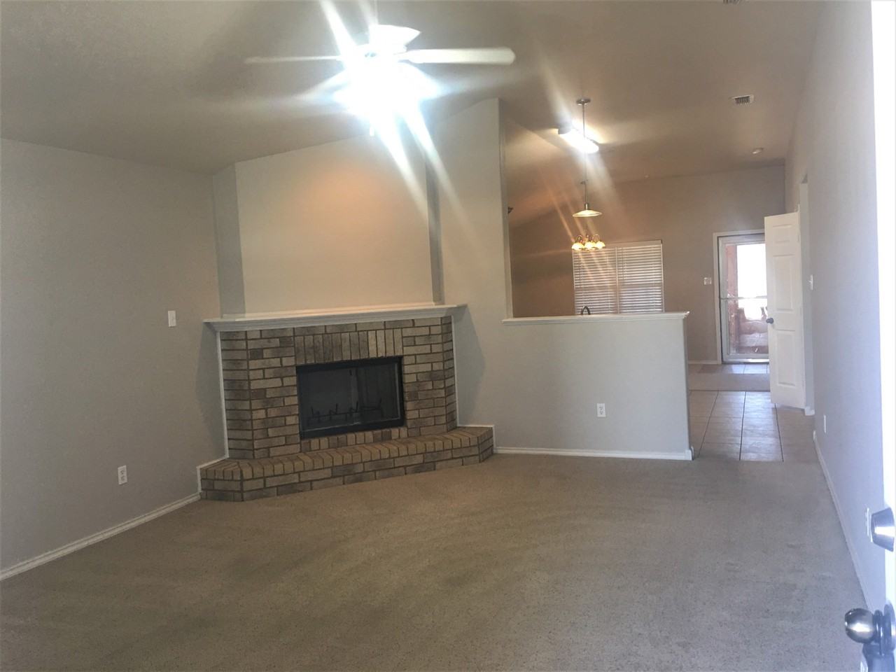 6521 92nd St - Photo 2 of 13
