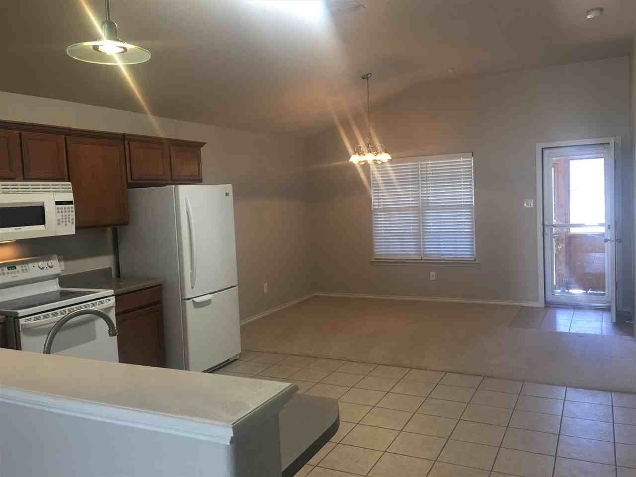 6521 92nd St - Photo 3 of 13
