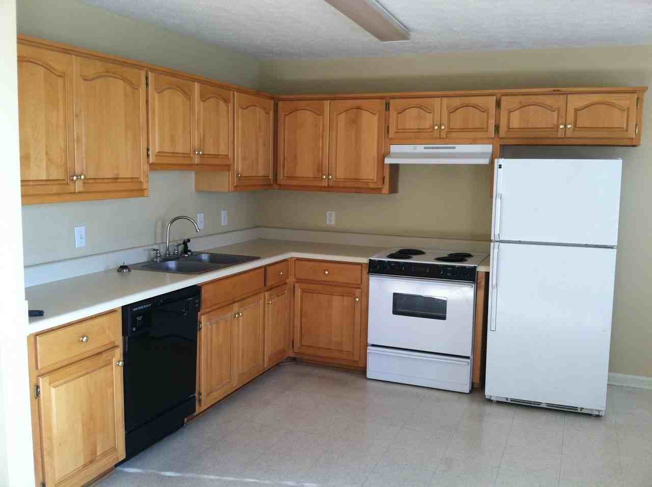 1276 Samantha Ct - Photo 5 of 5