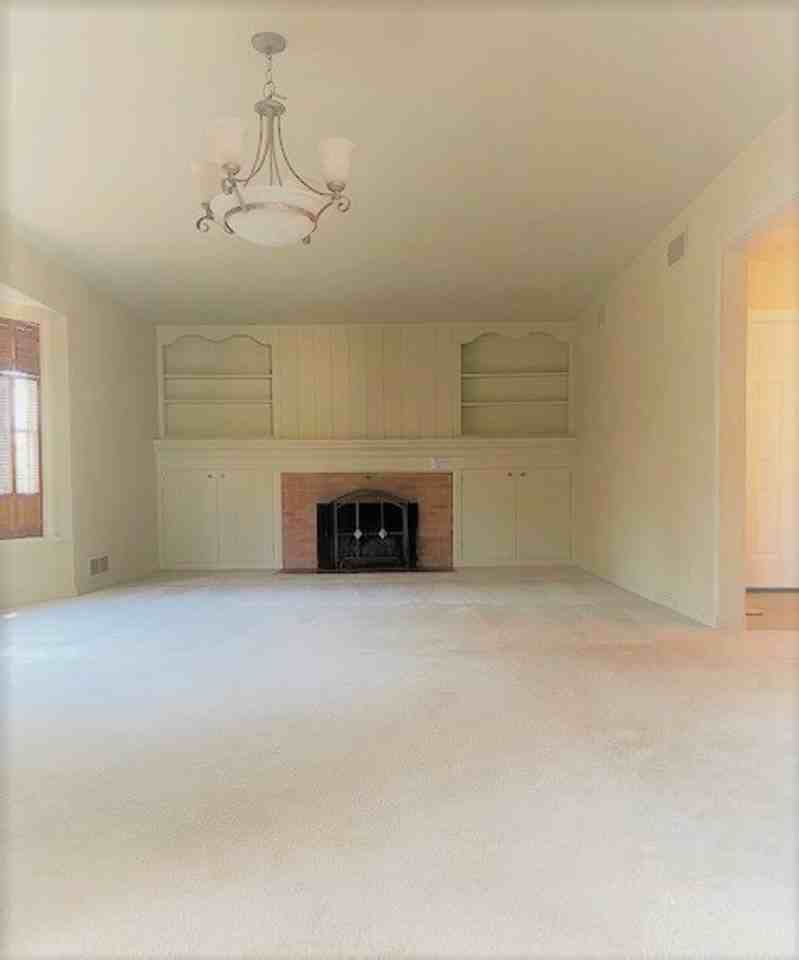 1107 S Yates St - Photo 4 of 22
