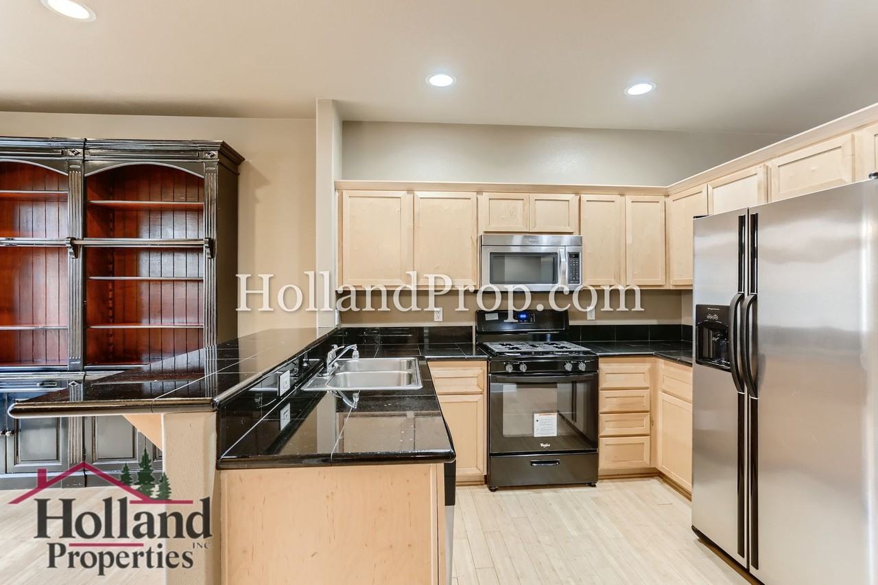 17152 Sw Whitley Way - Photo 4 of 14