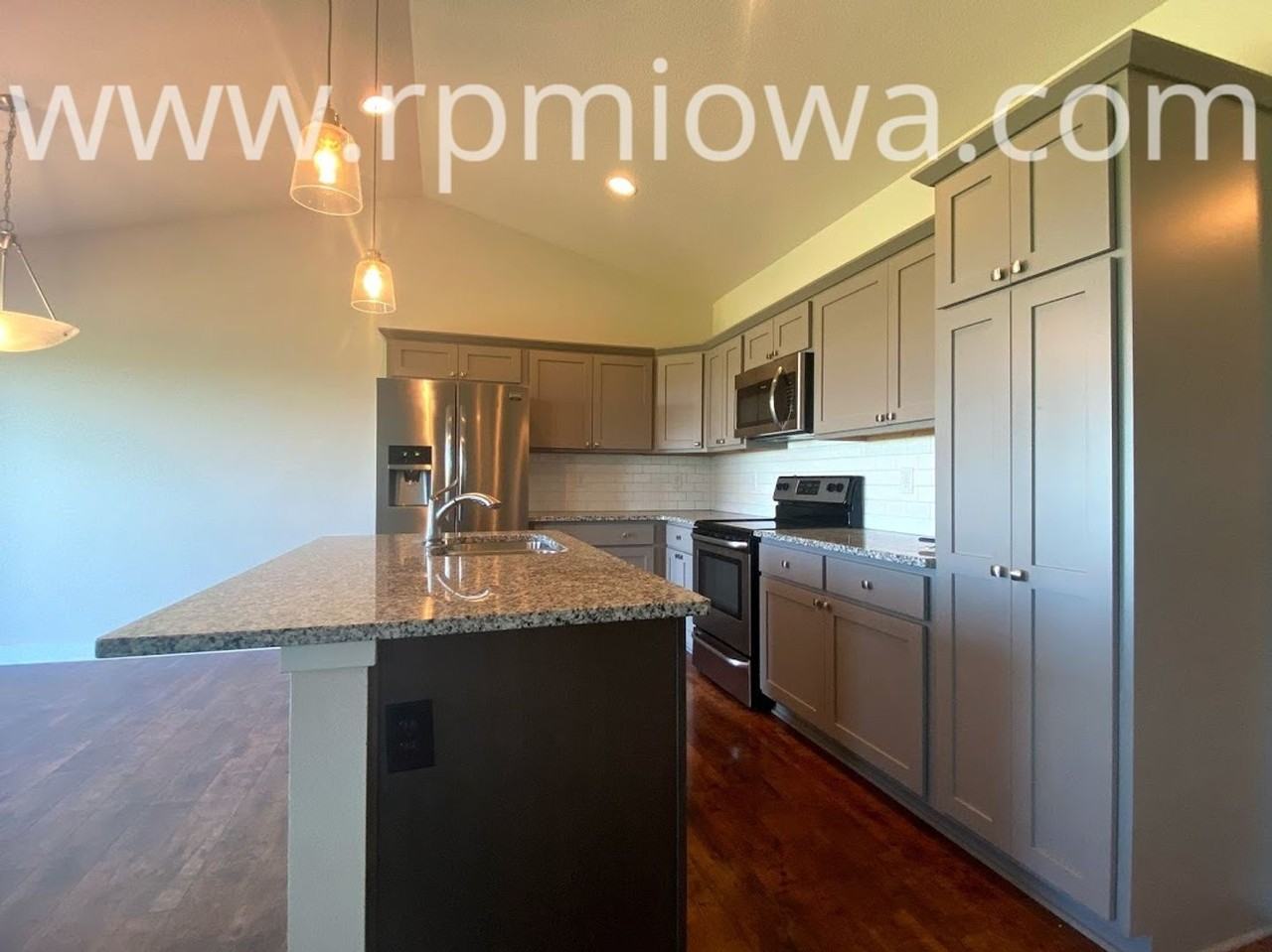 1503 Nw Abbie Dr - Photo 2 of 23