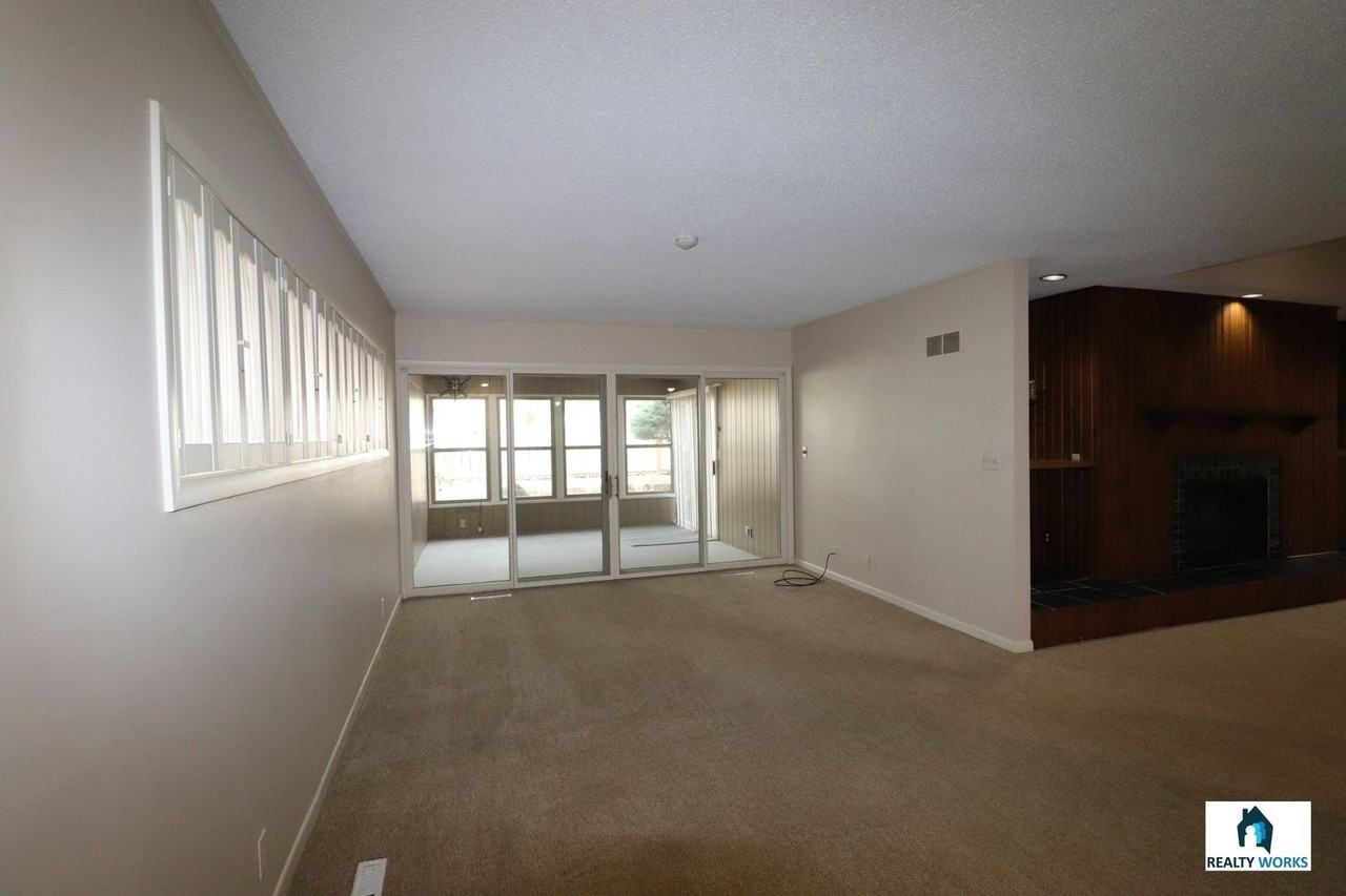 3800 Calvert St - Photo 5 of 17