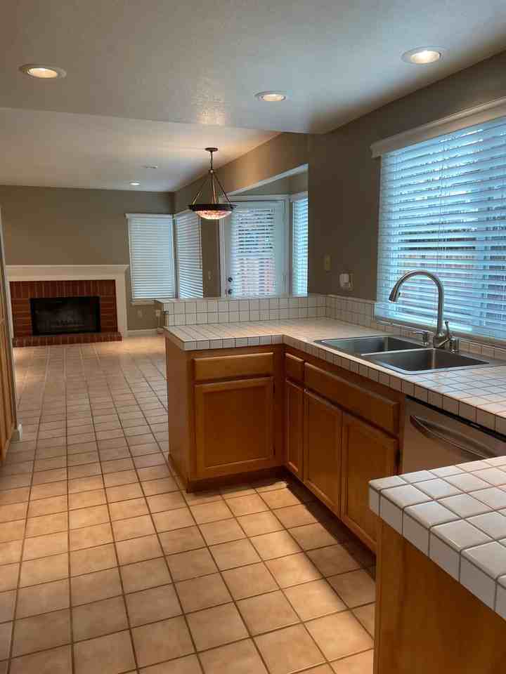 120 Billington Ln - Photo 4 of 25
