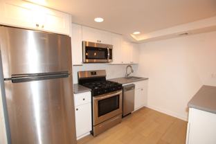 1426 Catharine St #1FA - Photo 1 of 1