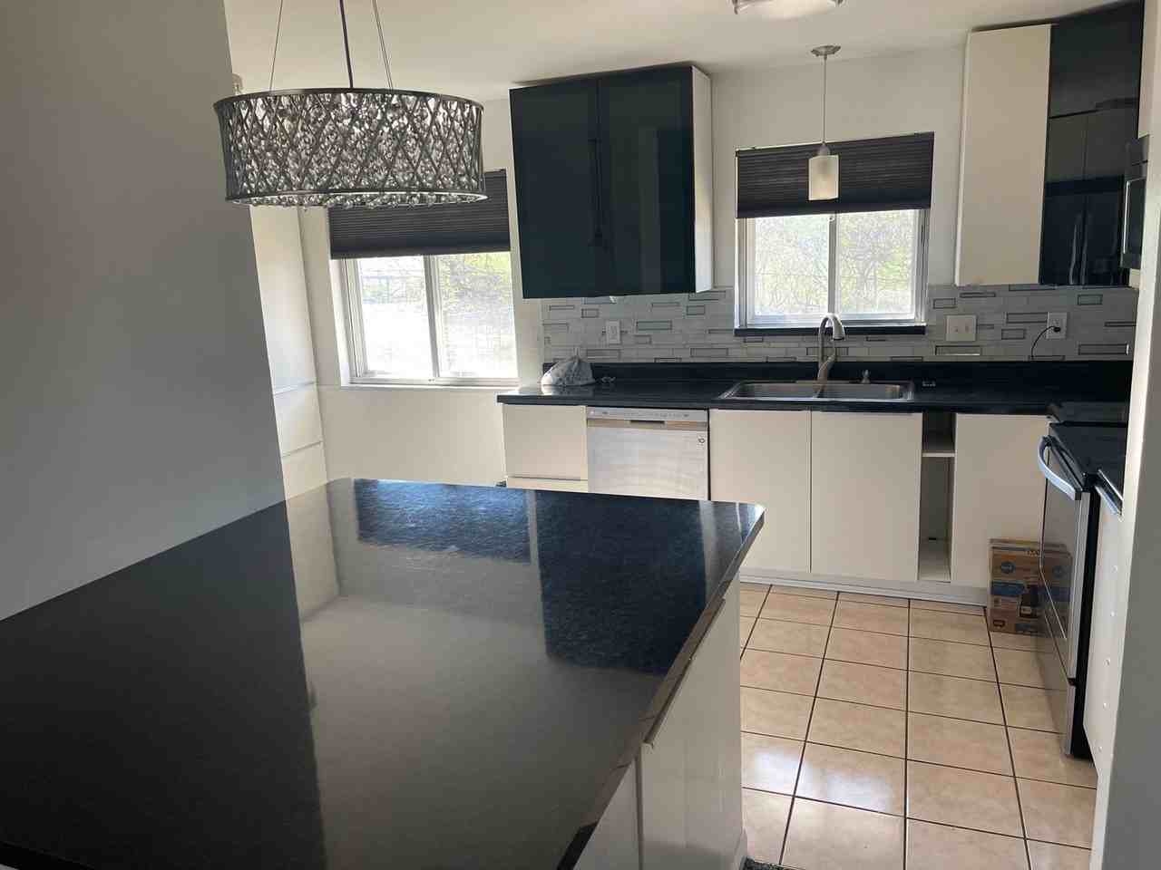 11001 Acton Dr - Photo 4 of 11