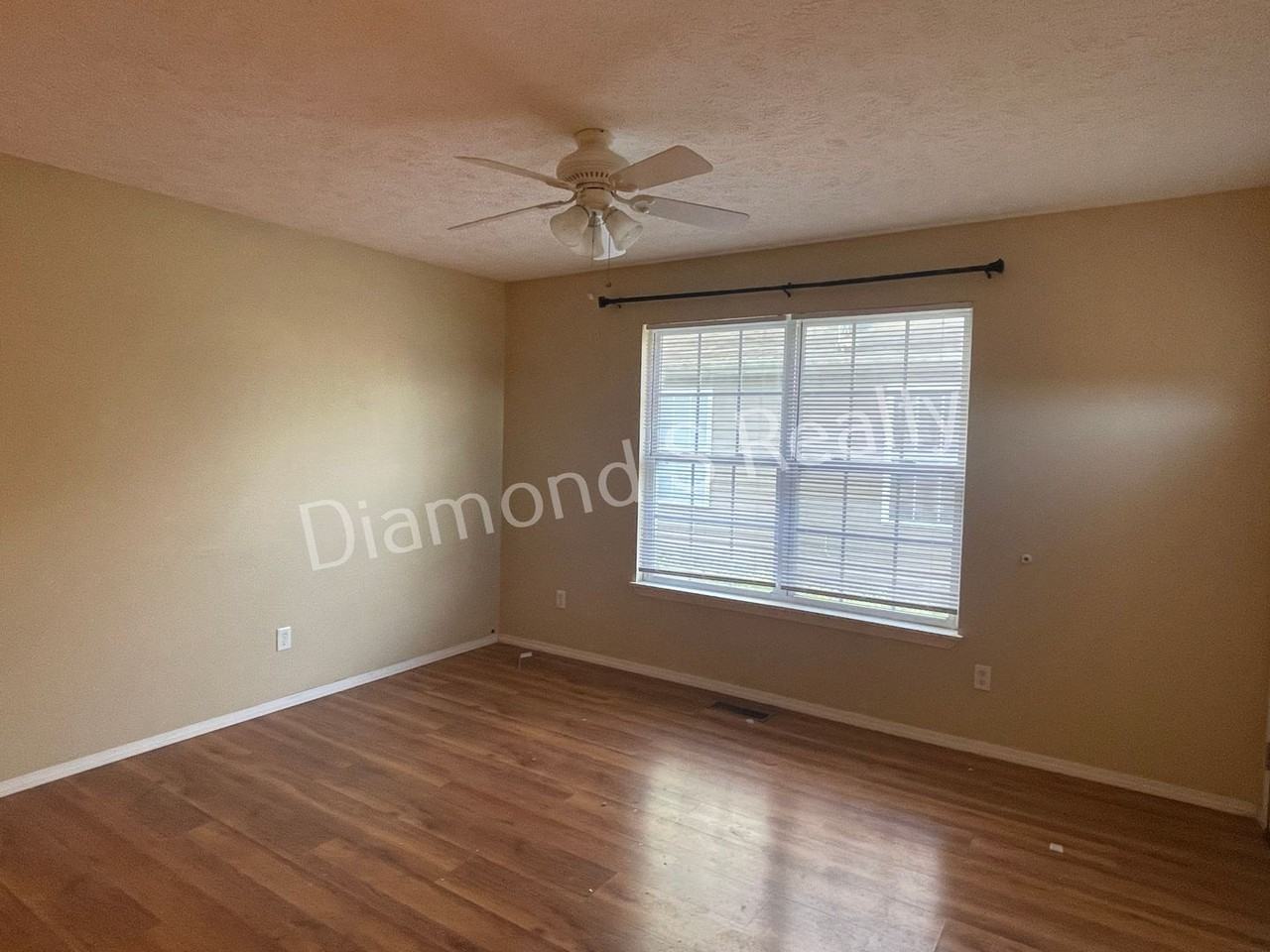 1454 N Ethyl Ave - Photo 3 of 9