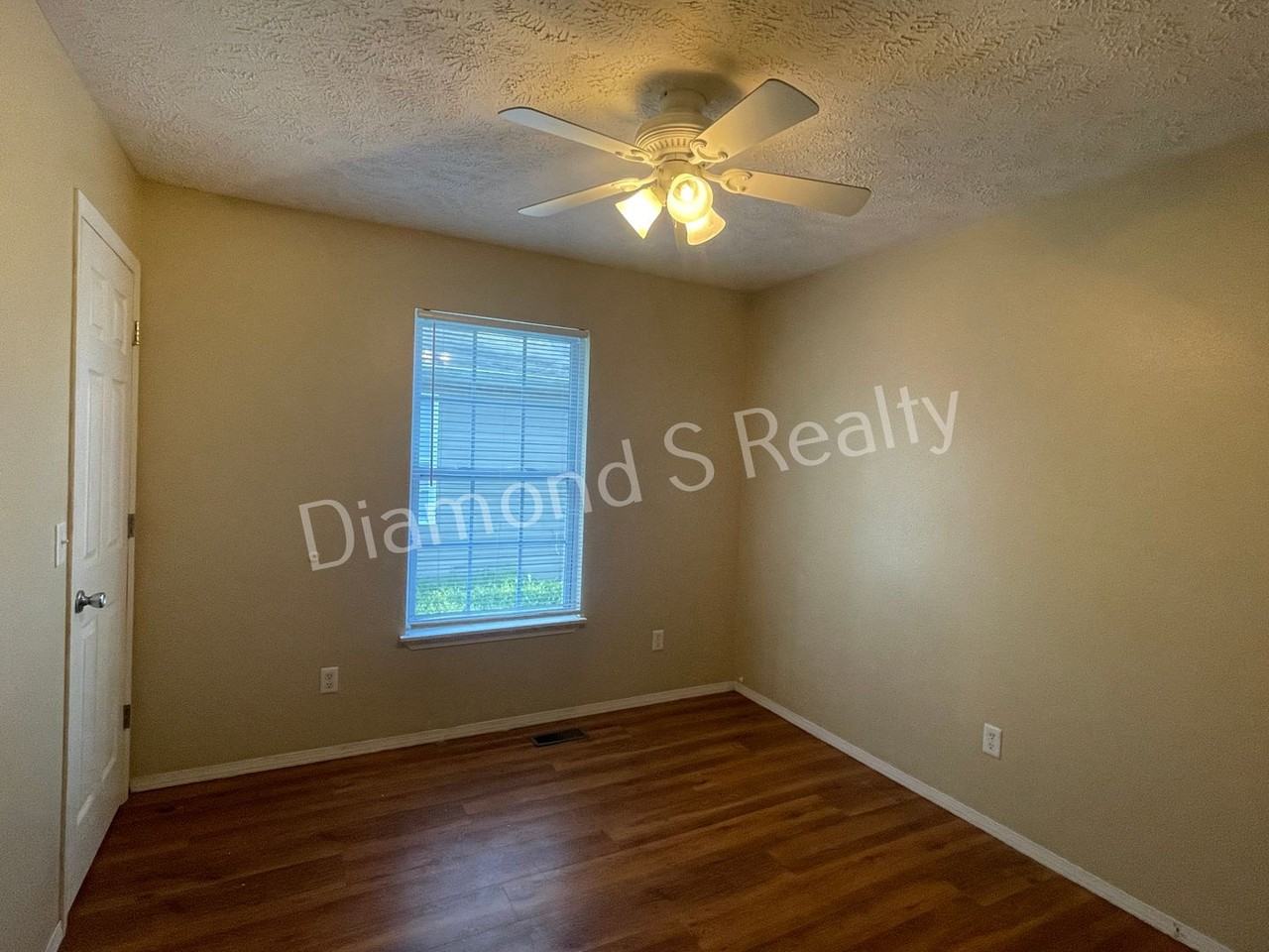 1454 N Ethyl Ave - Photo 6 of 9