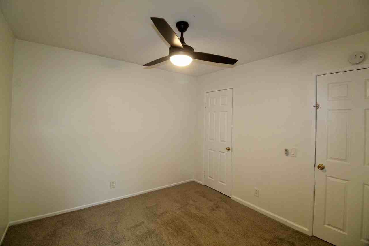 8626 Summerdale Rd - Photo 7 of 20