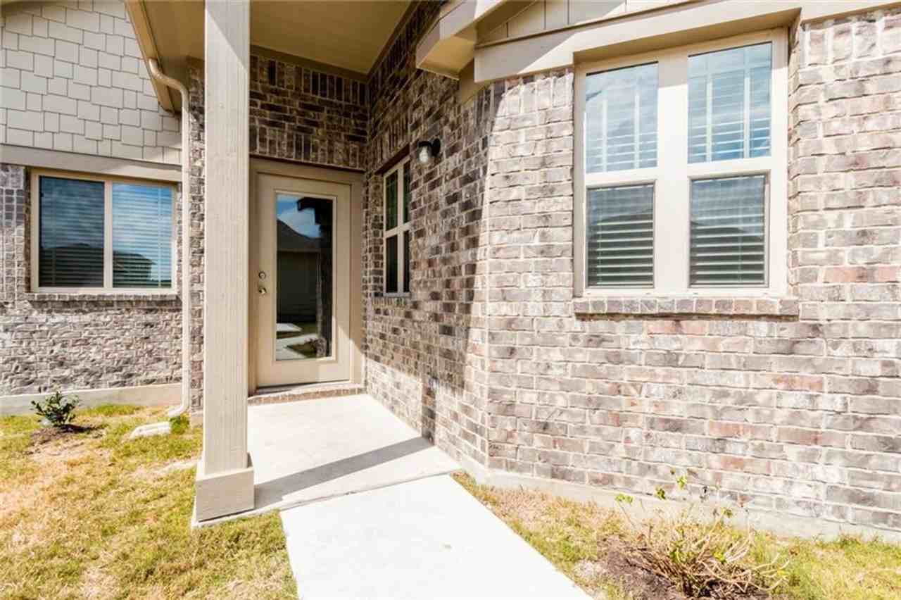2104 Pindos Pony Way - Photo 3 of 31