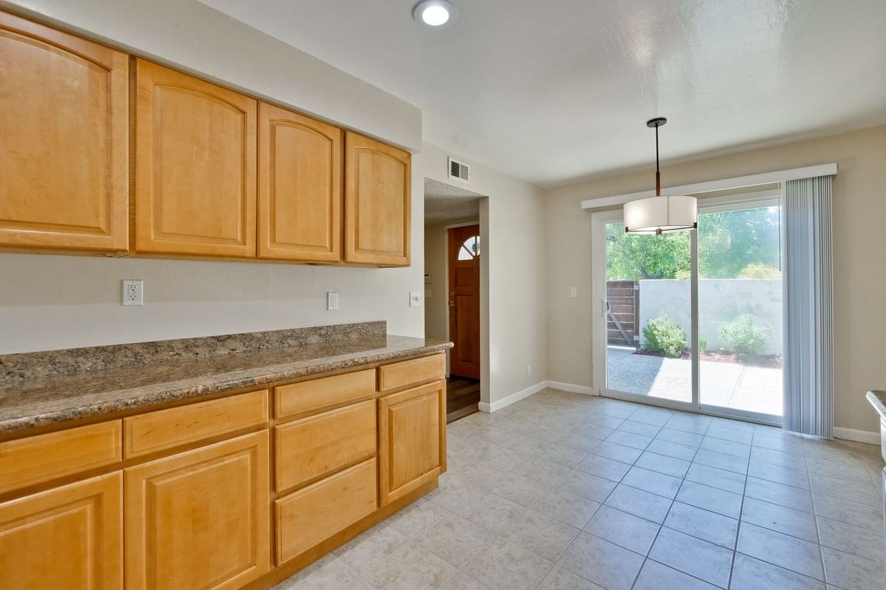 1521 Willowhaven Ct - Photo 7 of 37