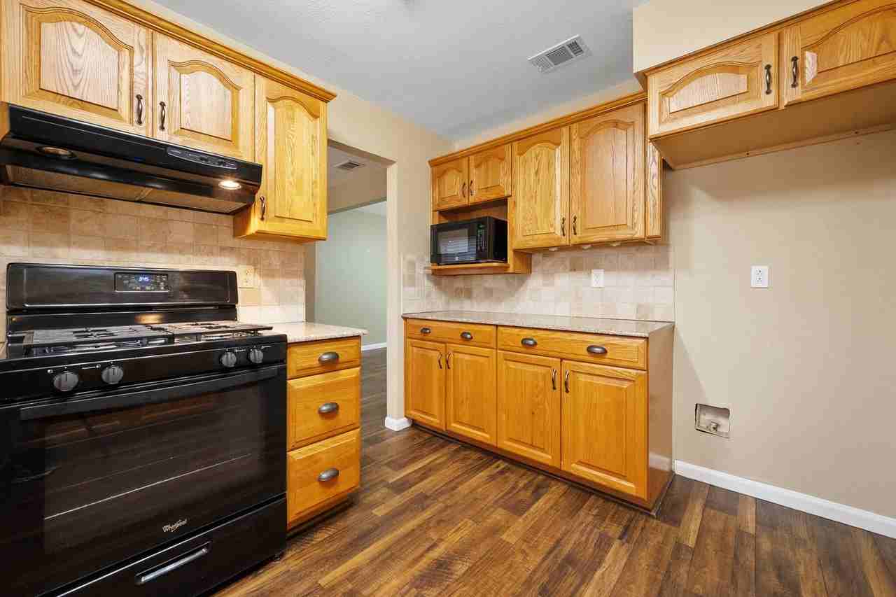 7517 Point Reyes Dr - Photo 6 of 42