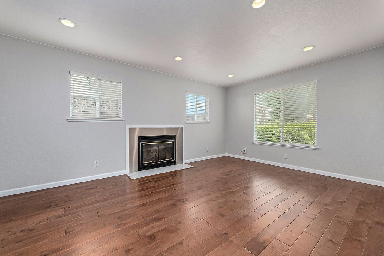 127 N 9th St - Photo 4 of 17