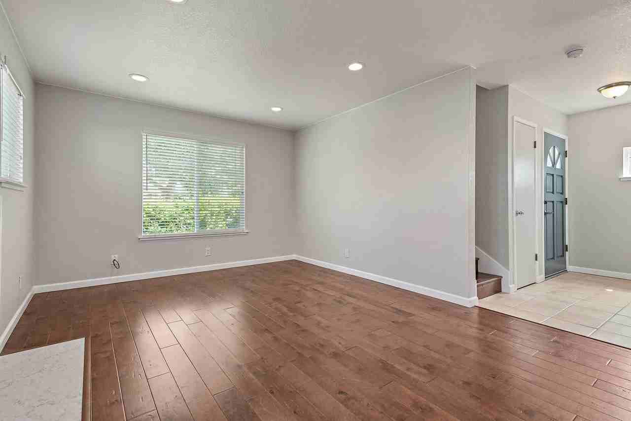 127 N 9th St - Photo 5 of 17