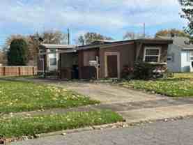 2322 Morris Ave Ne - Photo 1 of 1