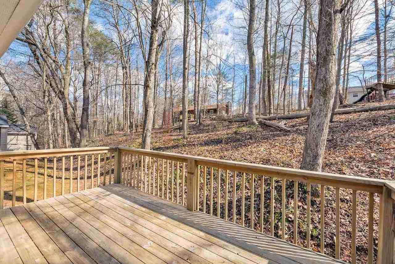 11 Landing Ct - Photo 2 of 10