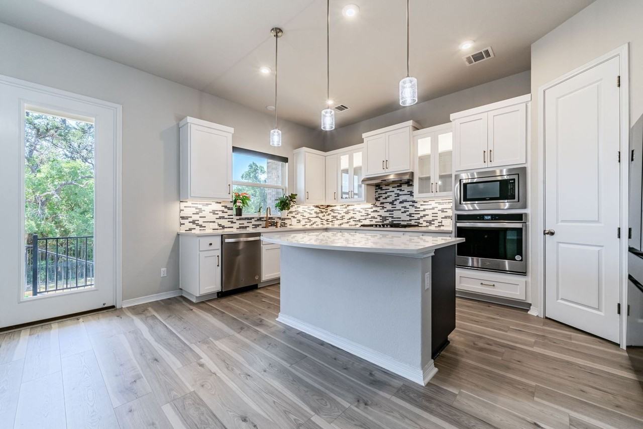 439 Painted Creek Way - Photo 7 of 50