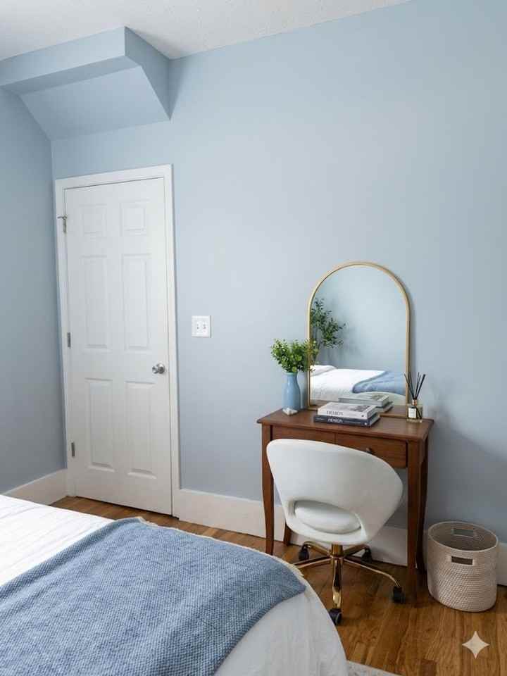 1020 Payne St - Photo 5 of 11