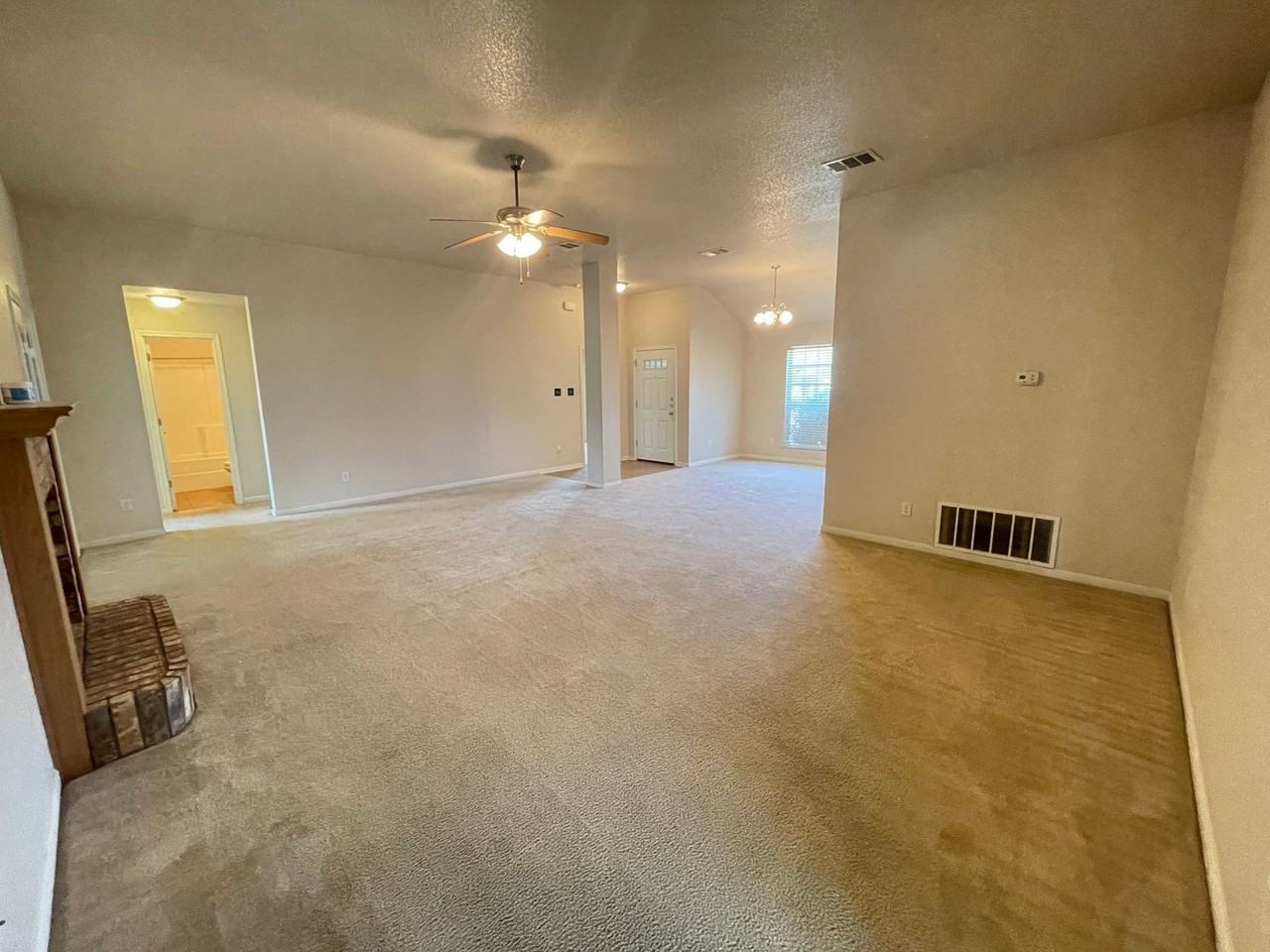 6509 Alvin Dr - Photo 5 of 26