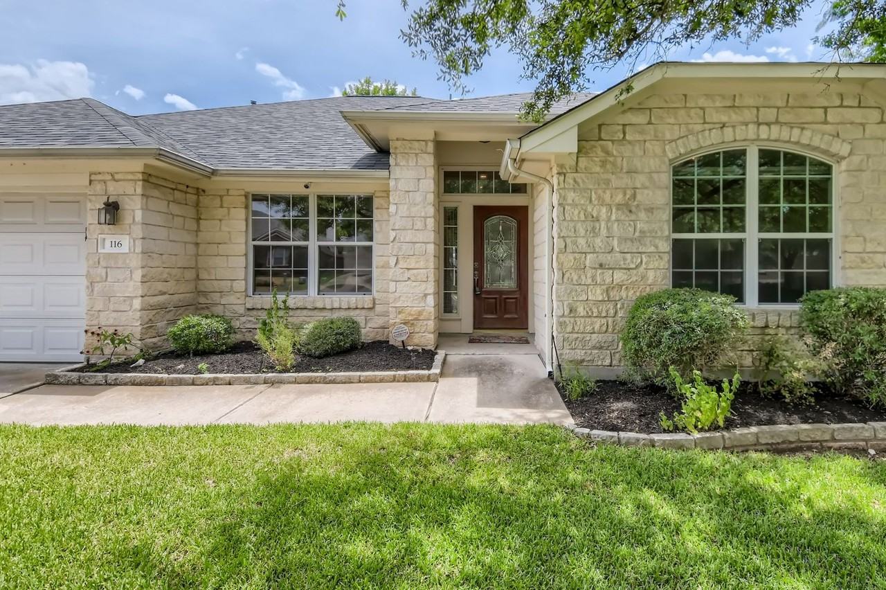 116 Copperwood Loop - Photo 2 of 27