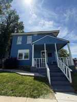 featured image of 136 E Fourth St