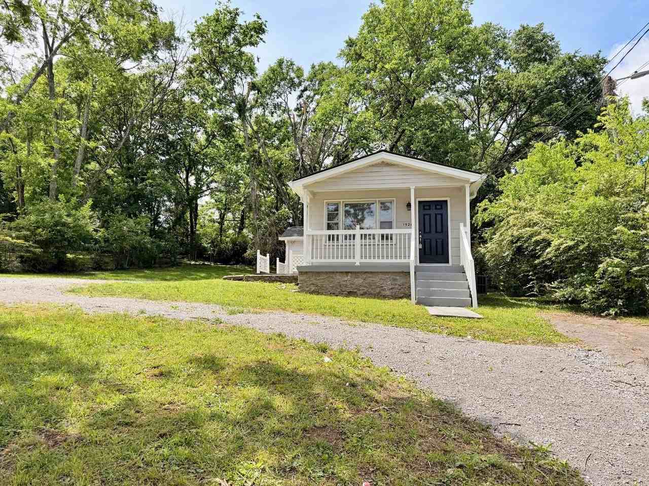 1526 Ocoee Trl - Photo 2 of 28