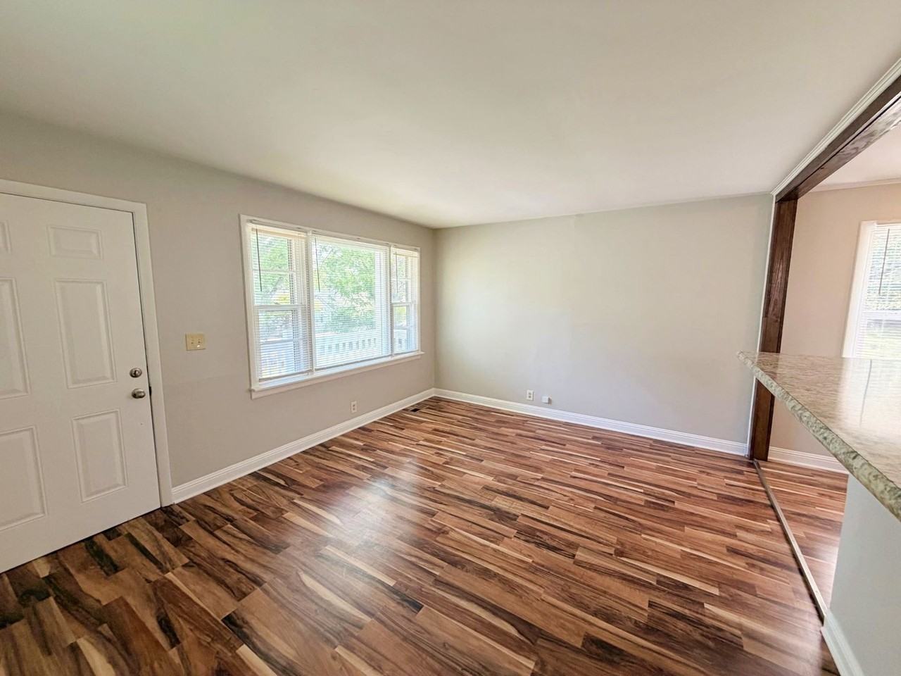 1526 Ocoee Trl - Photo 5 of 28