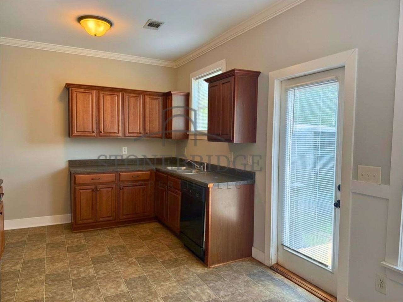 699 The Heights Ln - Photo 6 of 13