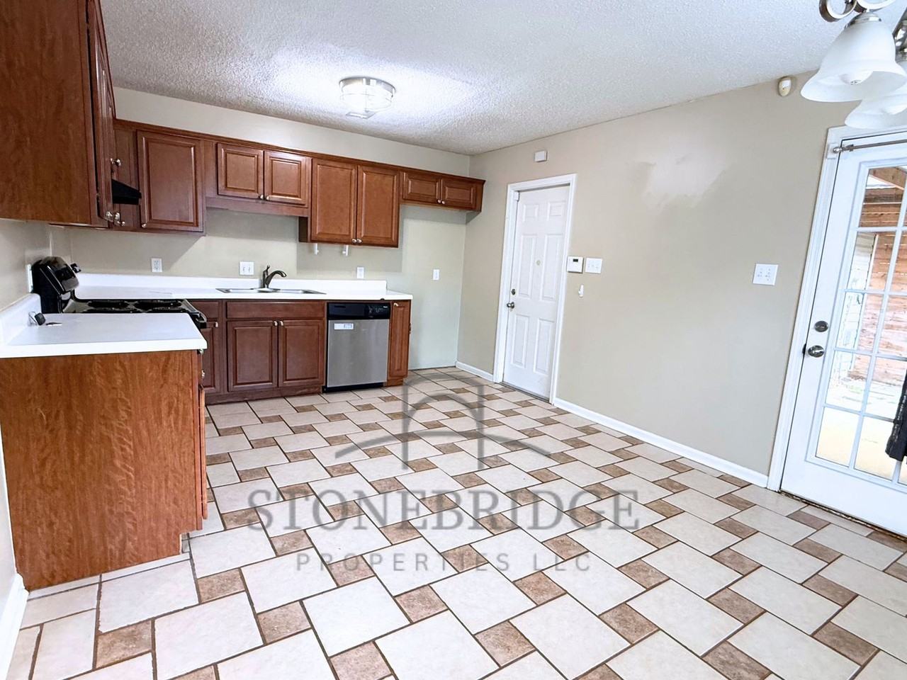 177 Cedar Bend Dr - Photo 6 of 10