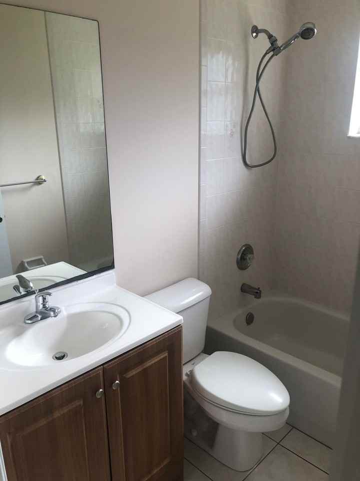 2242 Se Master Ave - Photo 7 of 15
