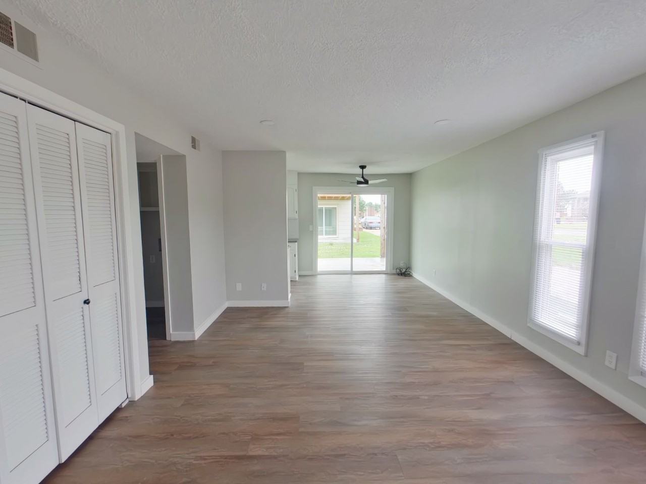 254 N Acadia Ave #2 - Photo 2 of 9