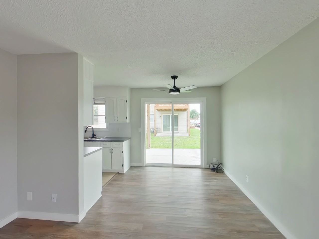 254 N Acadia Ave #2 - Photo 3 of 9