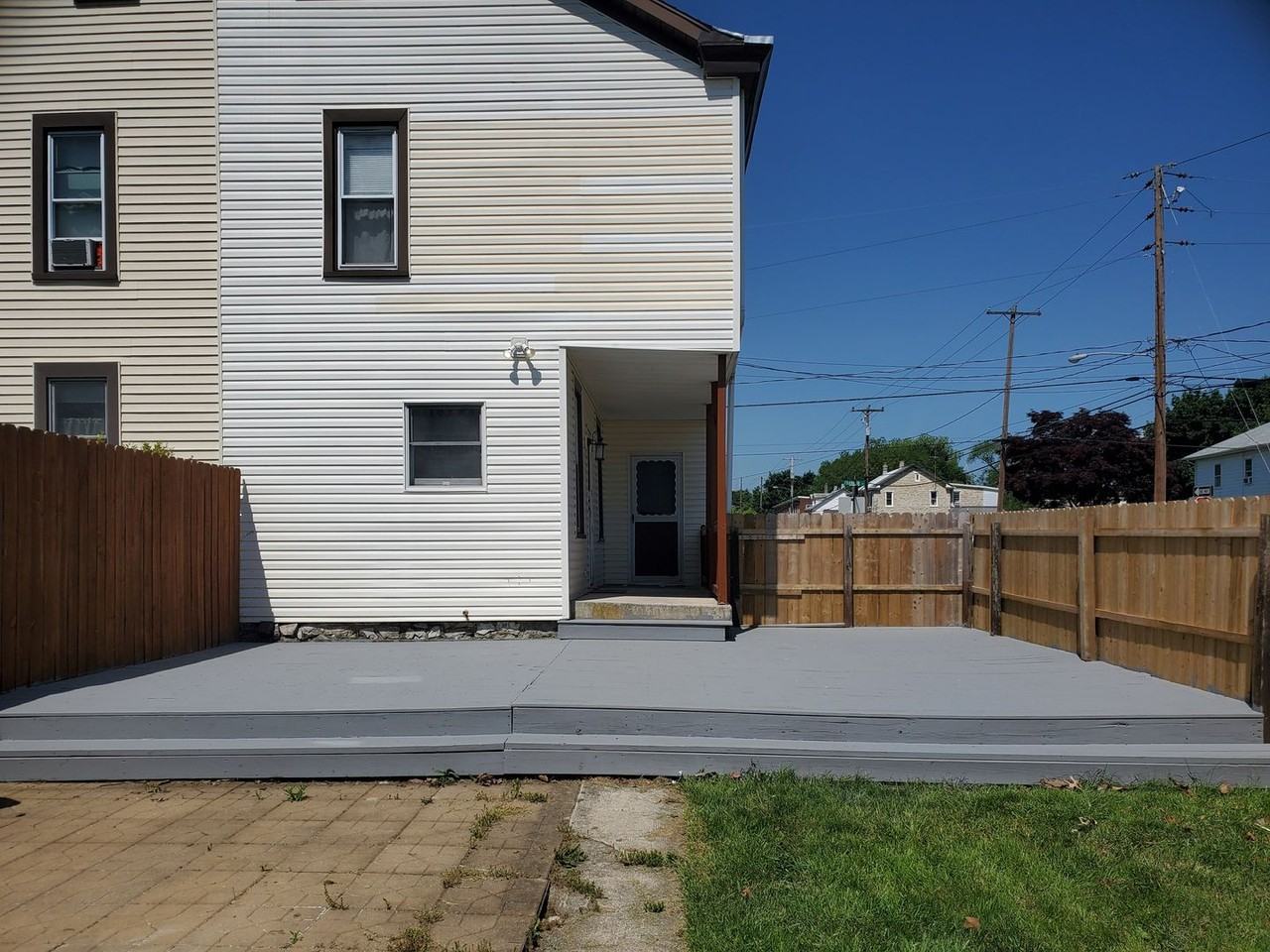 254 Franklin St - Photo 4 of 26