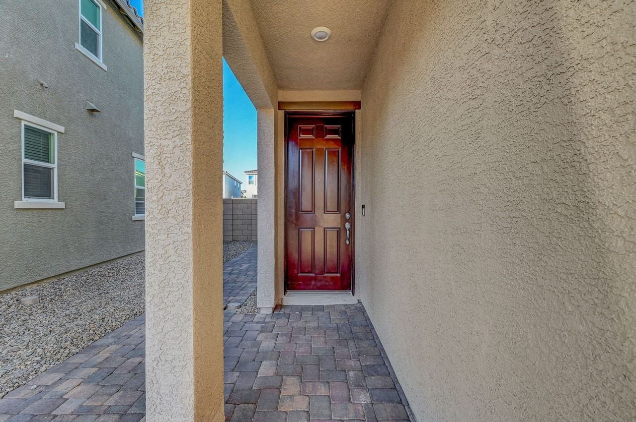 8454 Vacarez Dr - Photo 2 of 50