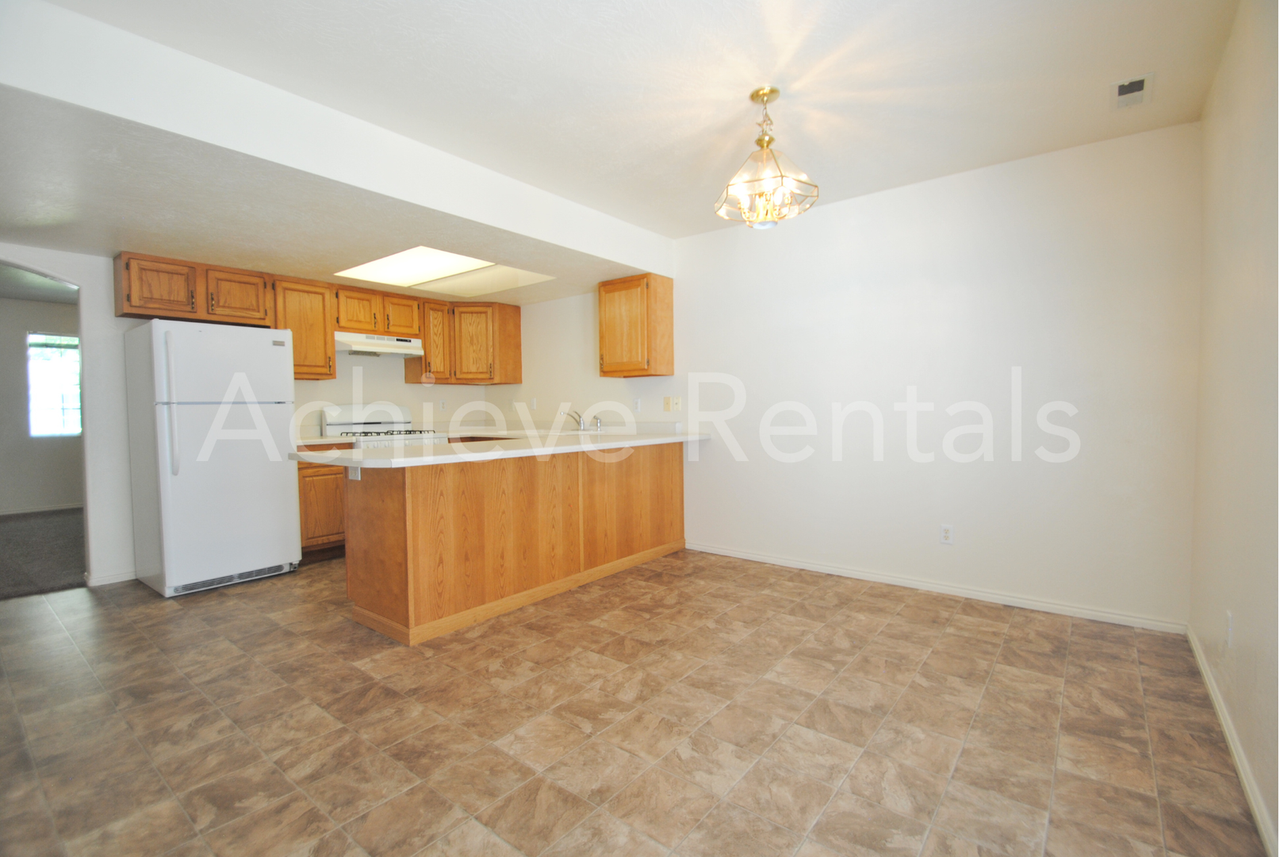 91 Penny Ln - Photo 4 of 16