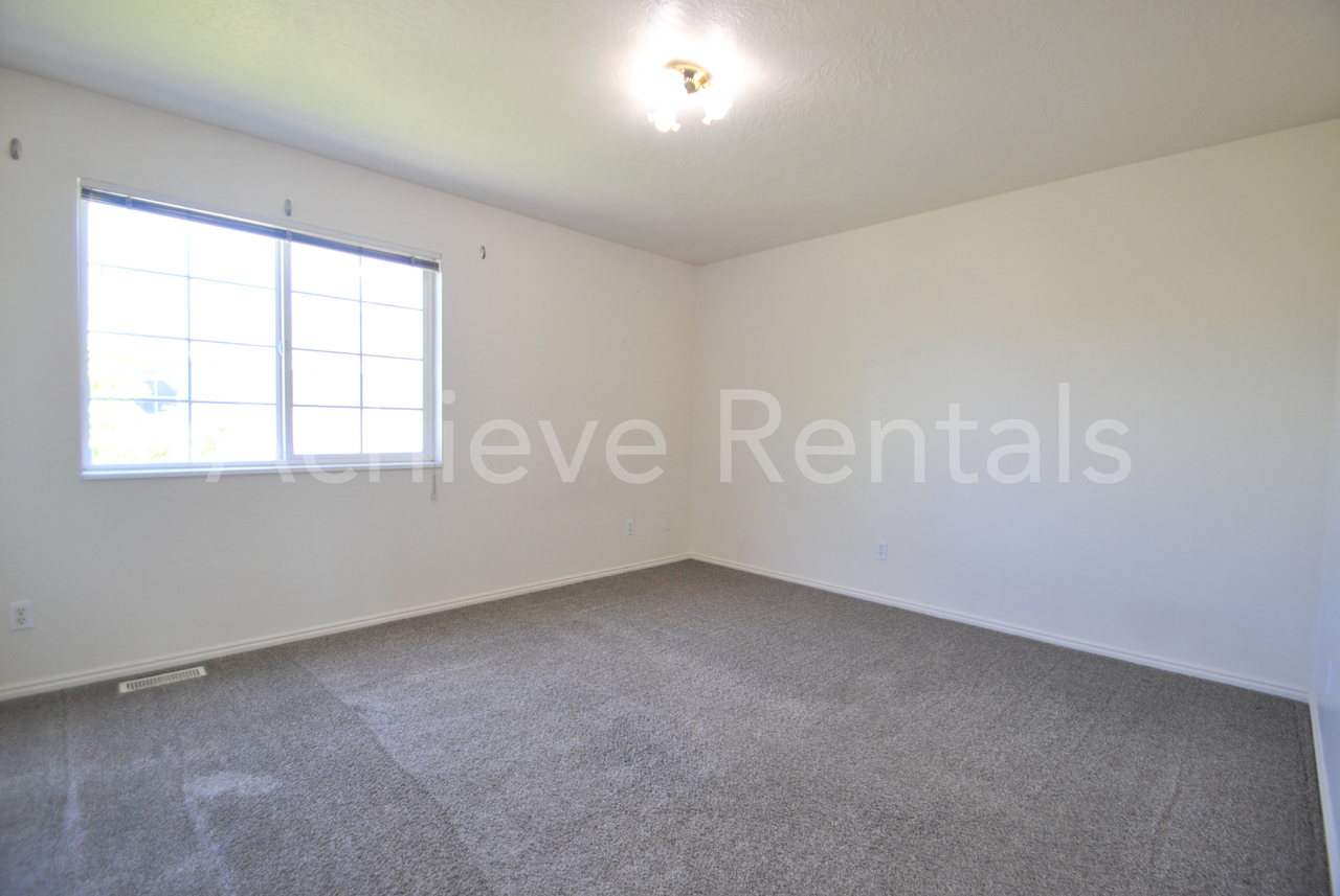 91 Penny Ln - Photo 7 of 16
