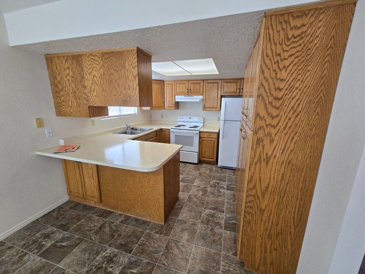 546 N 500 W #5 - Photo 3 of 18