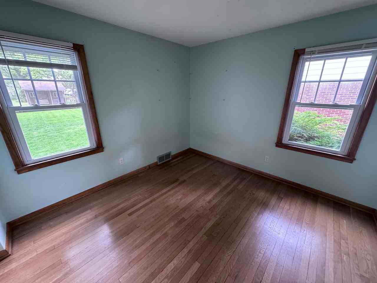 1722 Gasche St - Photo 5 of 8